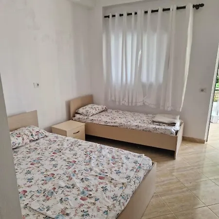Hostel Renato &